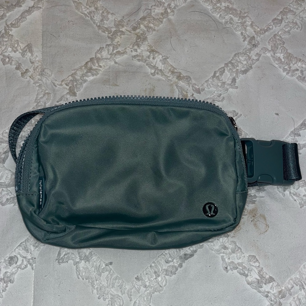 Lululemon belt bag